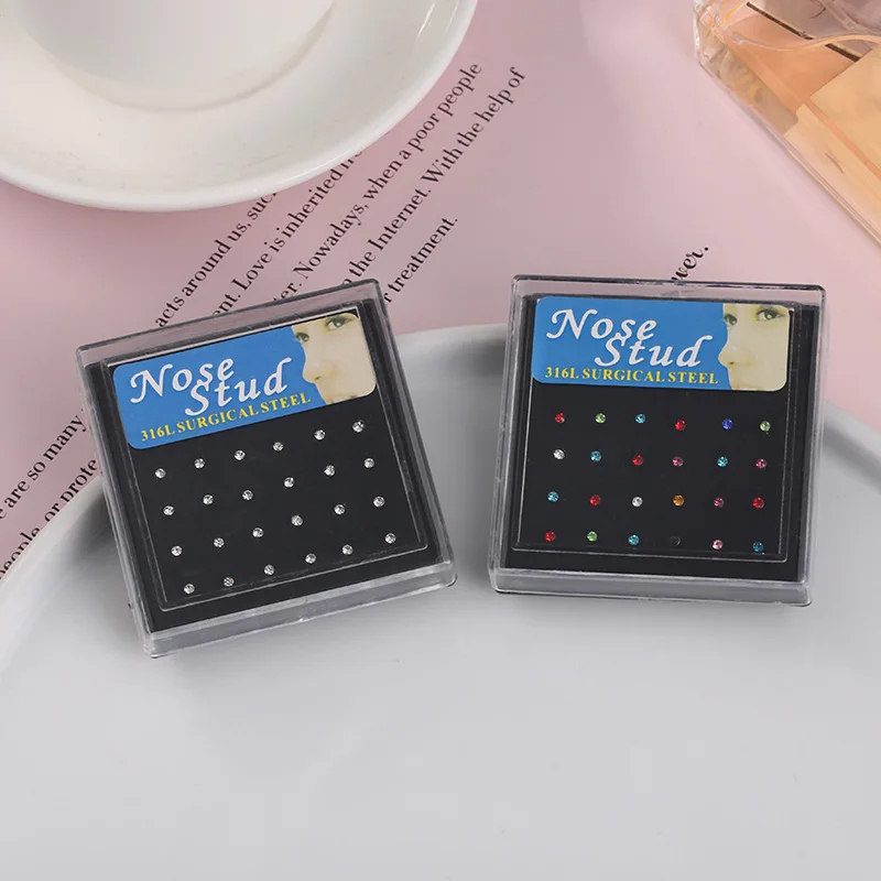 24 stks/doos Kristal Neusring  - Body Jewelry Display Case recensie en prijs